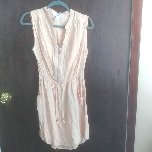 Streetwear Society Dresses & Skirts - 🆕🌺beautiful dress